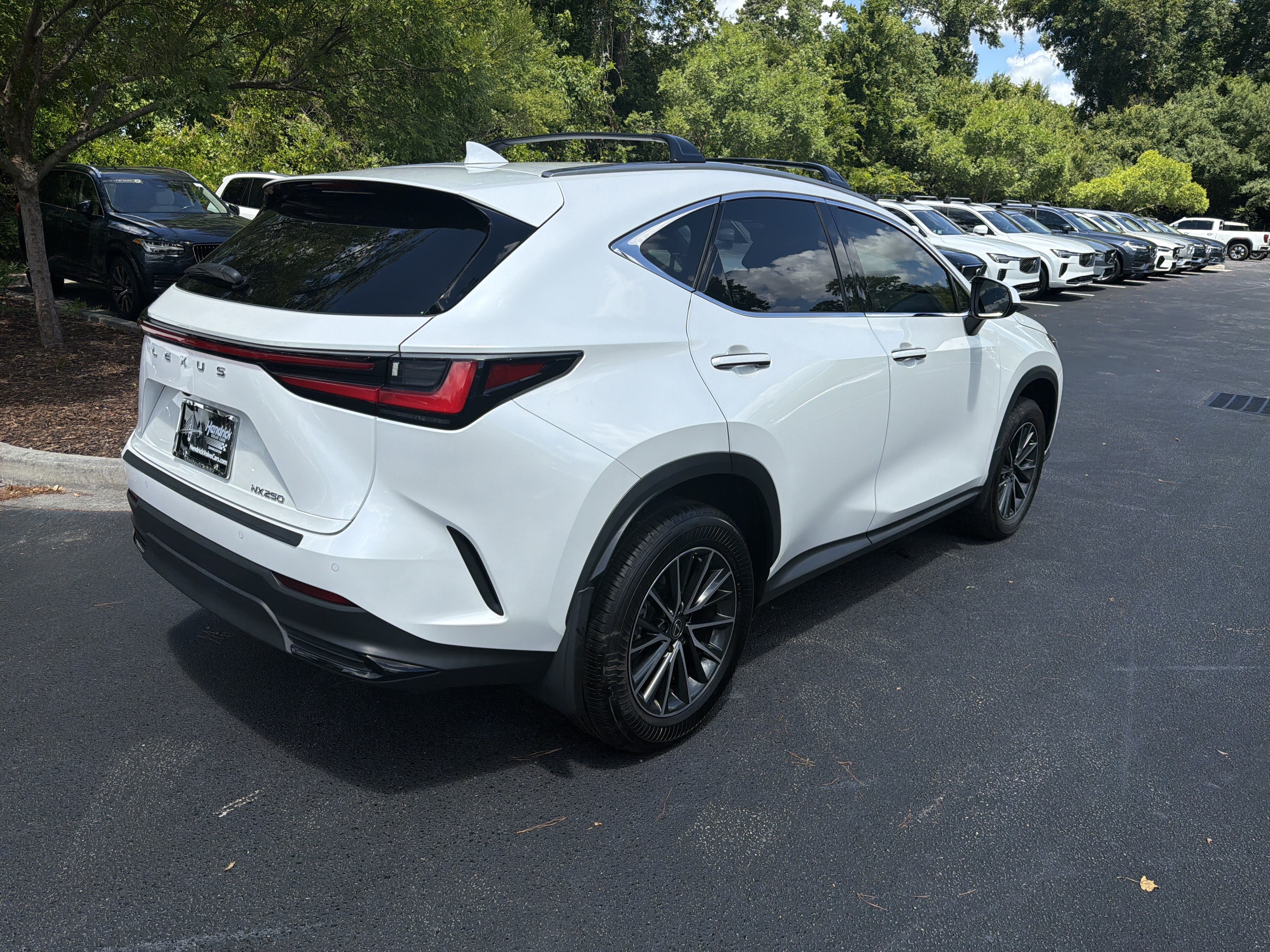 Used 2024 Lexus NX 250 FWD w/ Cold Area Package image 10