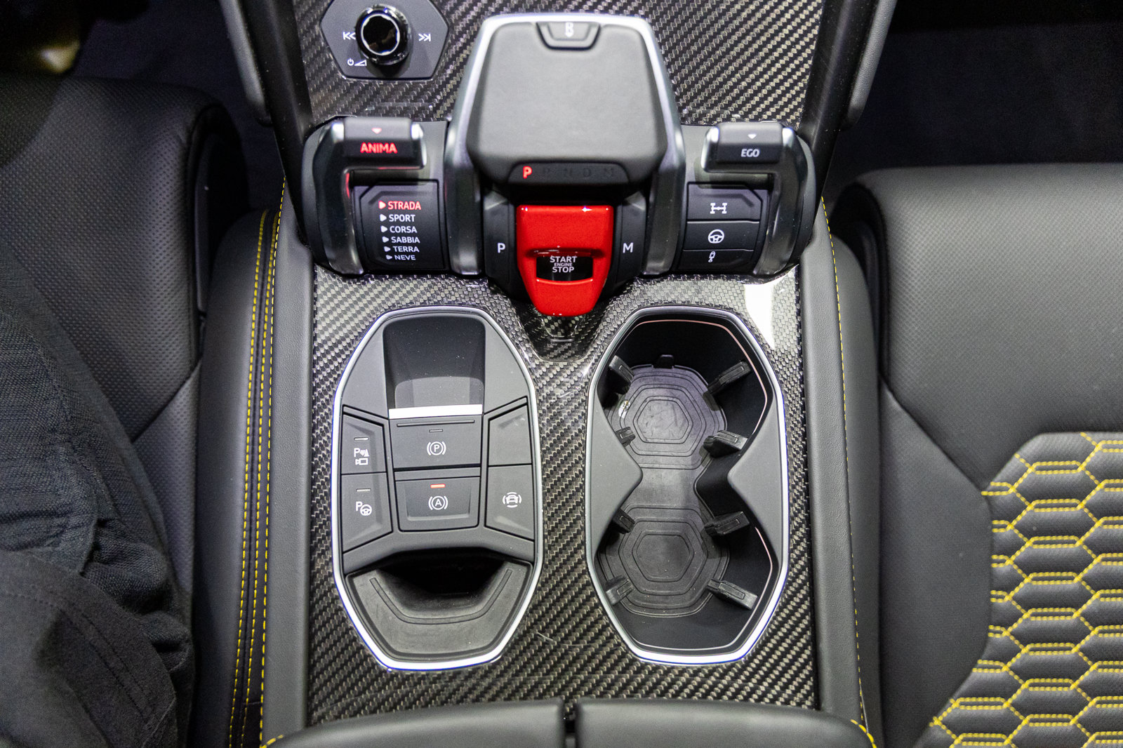 Used 2024 Lamborghini Urus S AWD/4WD image 43