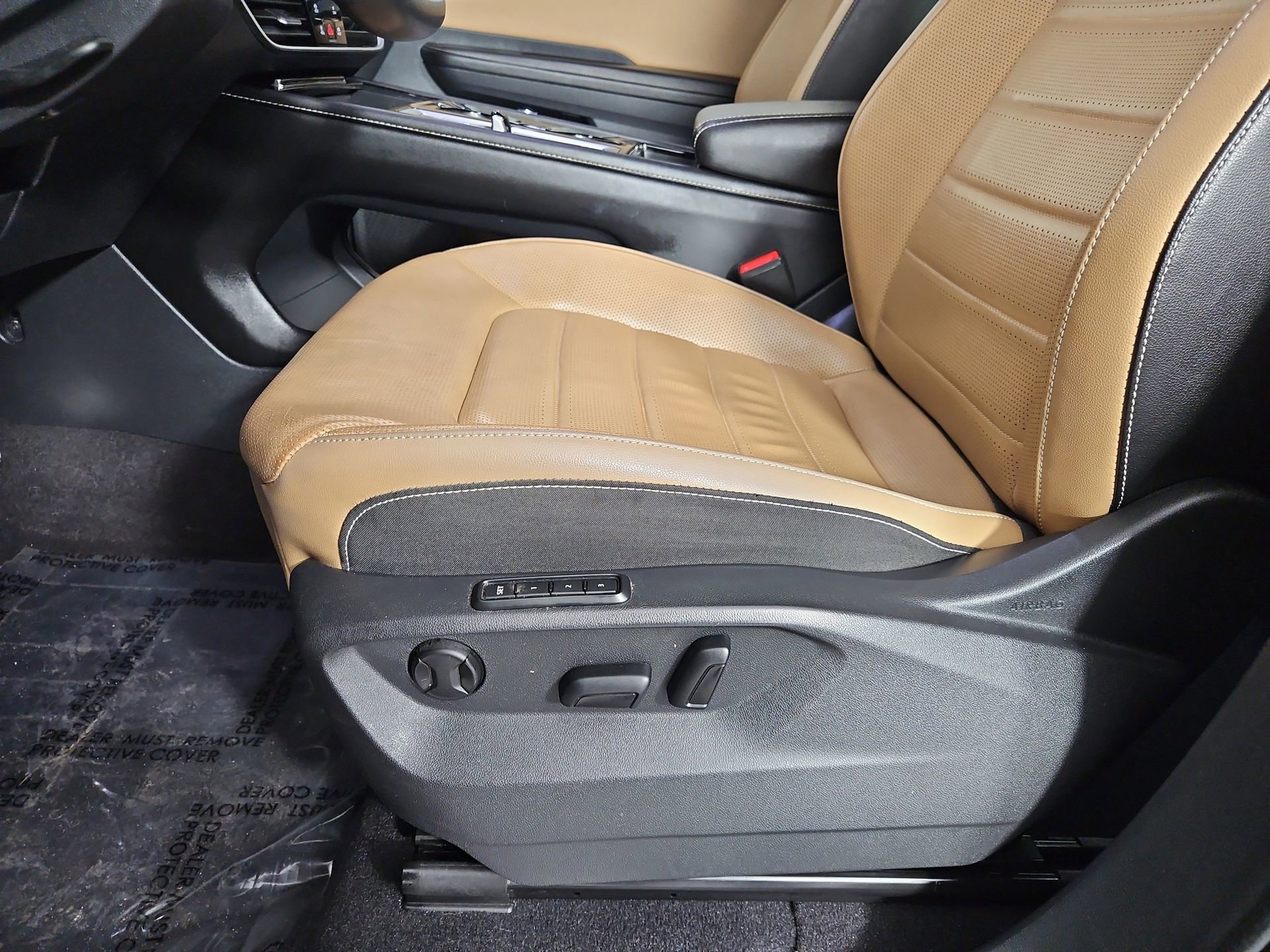 Used 2024 Volkswagen Atlas Cross Sport SEL R-Line AWD/4WD image 17