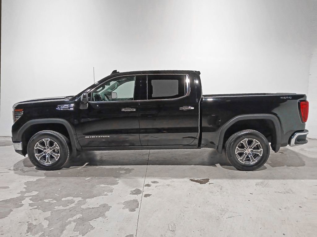 Used 2026 GMC Sierra 1500 SLT AWD/4WD image 4