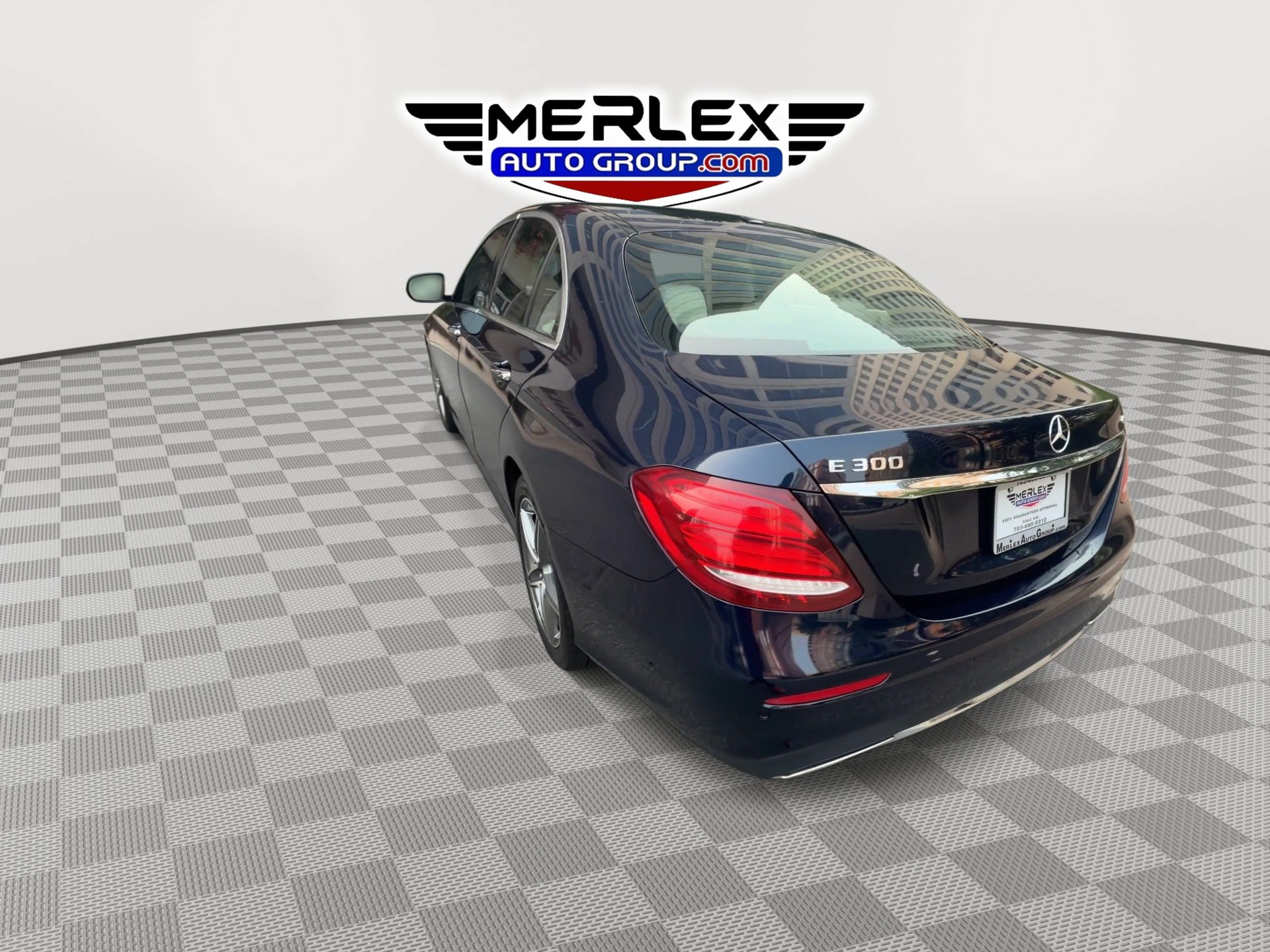 Used 2017 Mercedes-Benz E 300 4MATIC image 6