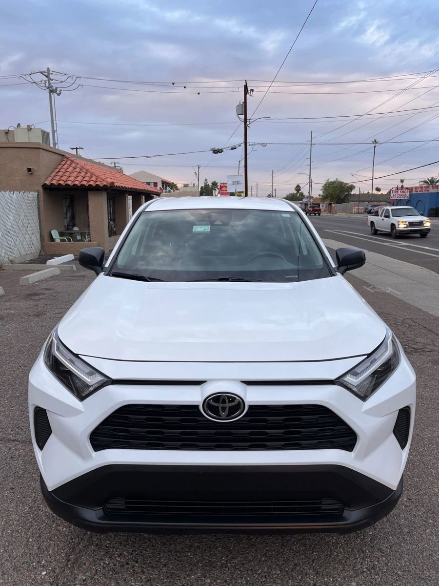 Used 2024 Toyota RAV4 LE image 3