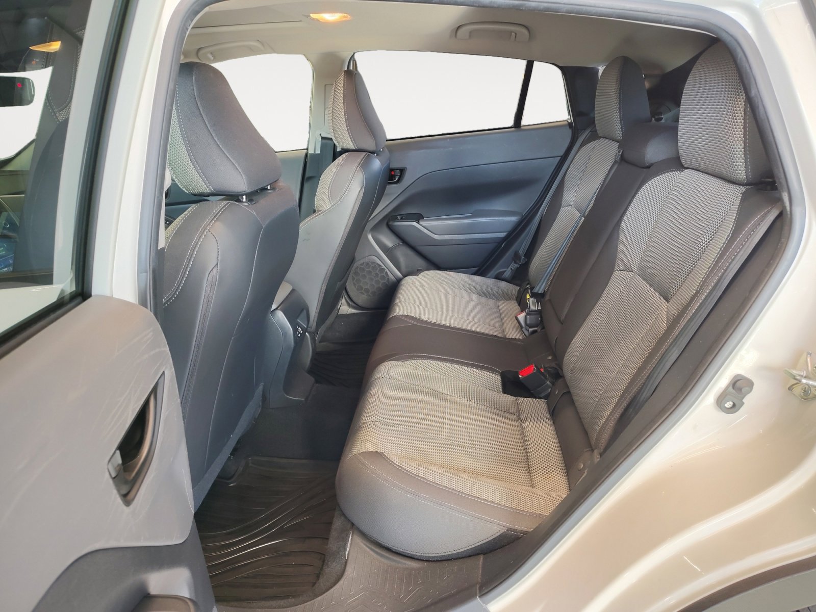 Used 2024 Subaru Crosstrek 2.0i Premium image 24