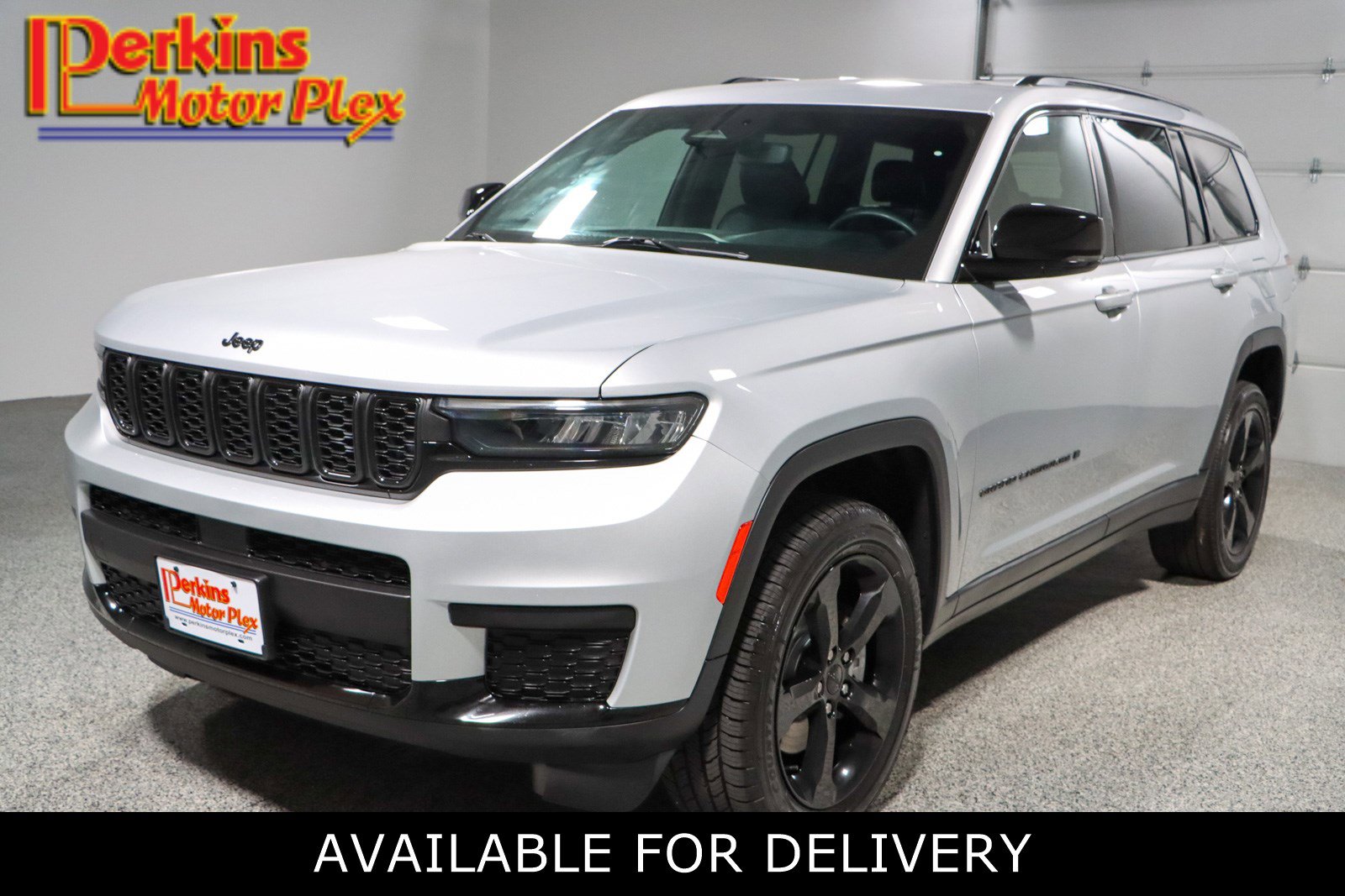 Used 2023 Jeep Grand Cherokee L Laredo