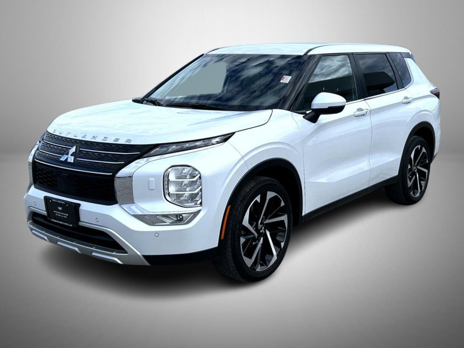 Used 2023 Mitsubishi Outlander SE