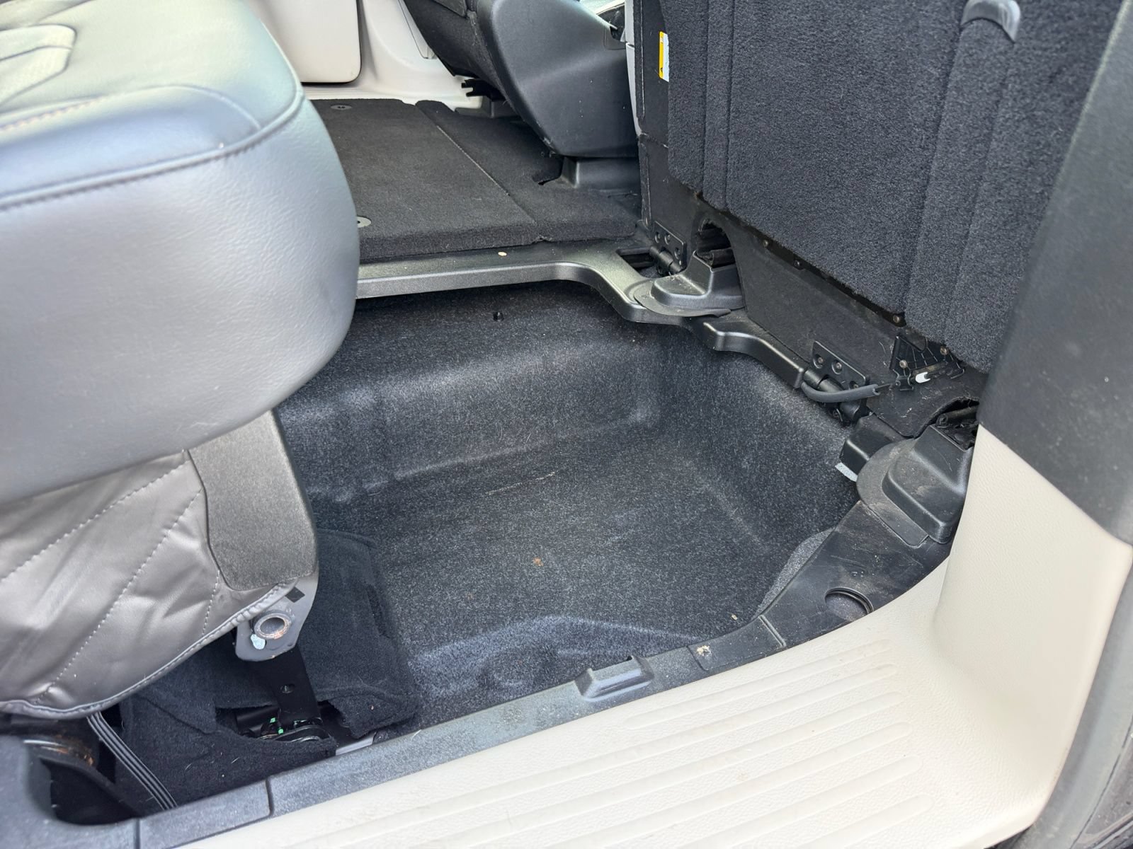 Used 2017 Chrysler Pacifica Touring-L Plus FWD image 18