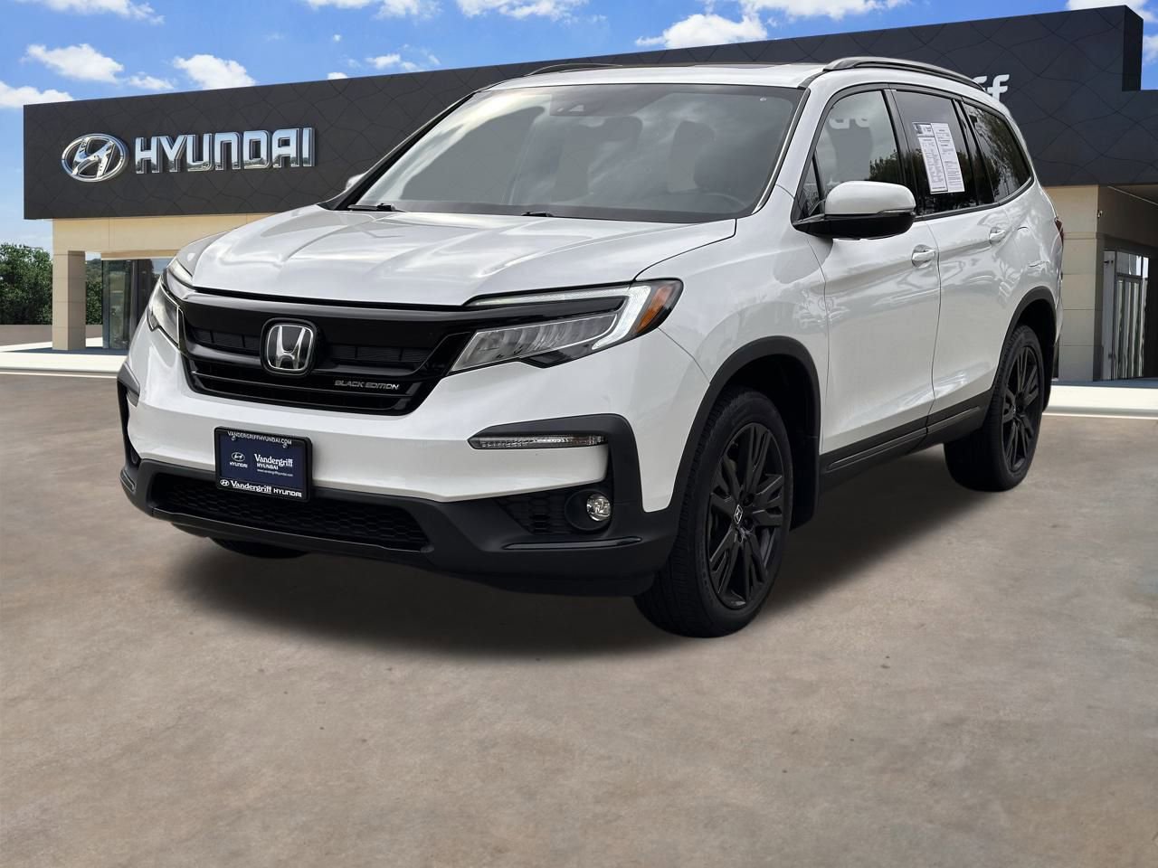 Used 2022 Honda Pilot Black Edition image 4