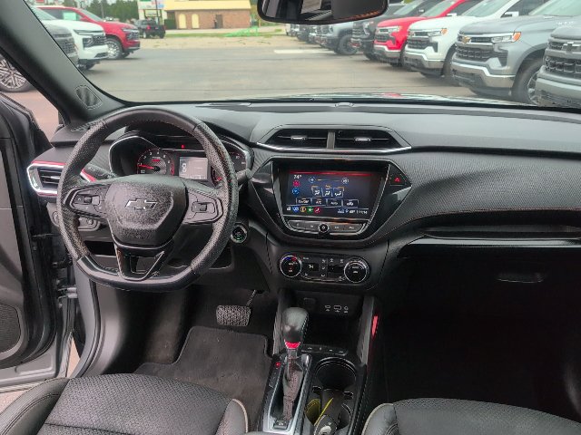 Used 2023 Chevrolet TrailBlazer RS w/ Convenience Package AWD/4WD image 37