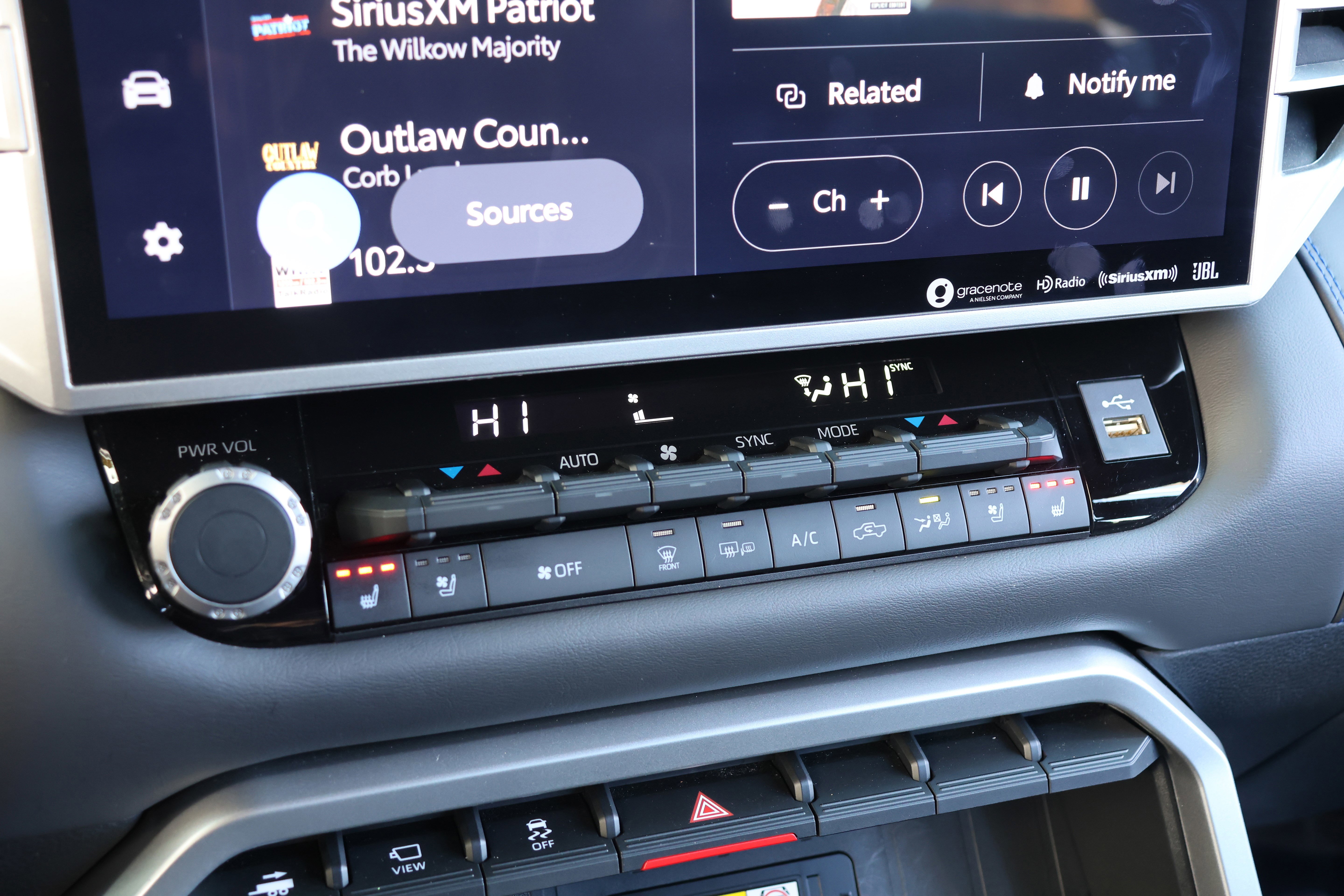 Used 2023 Toyota Tundra Platinum image 26