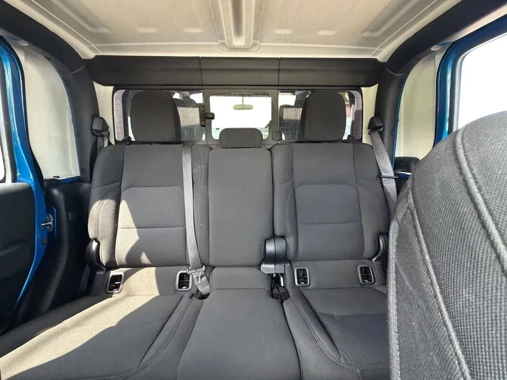 Used 2021 Jeep Gladiator Sport AWD/4WD image 29