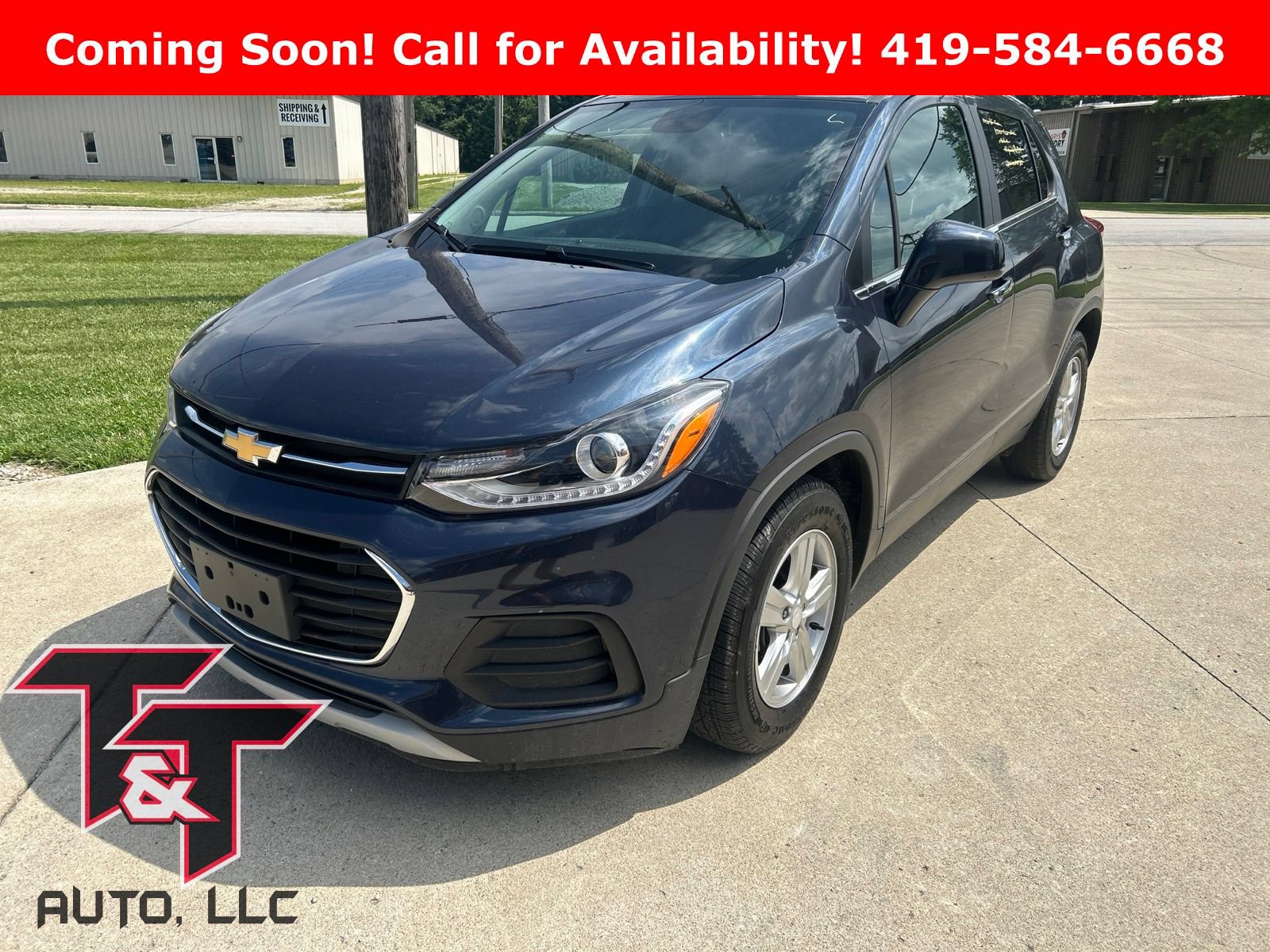 Used 2018 Chevrolet Trax LT w/ LT Convenience Package FWD image 2