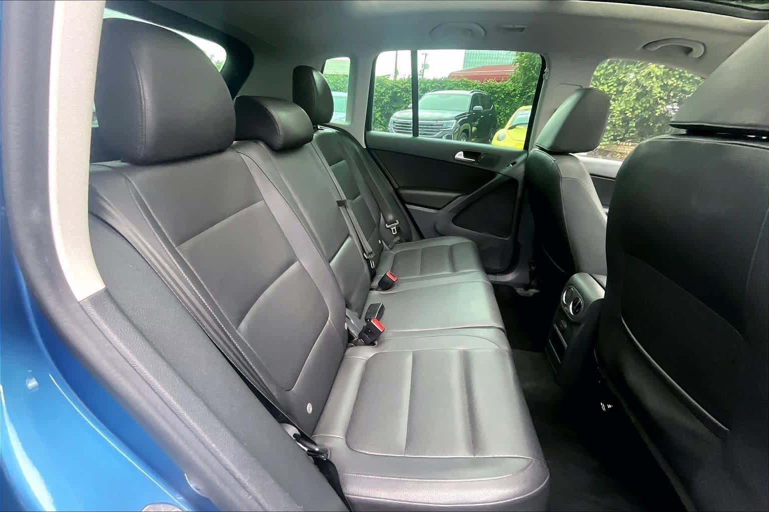 Used 2017 Volkswagen Tiguan Wolfsburg Edition FWD image 20