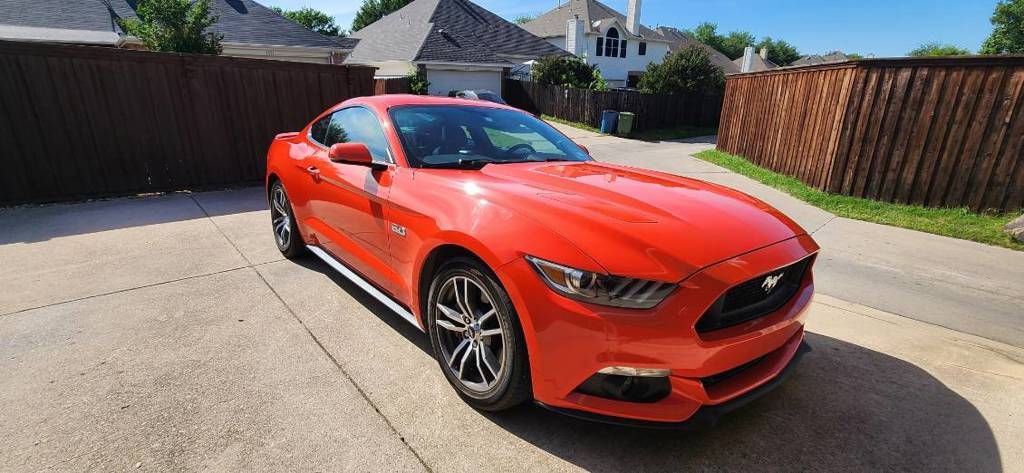 Used 2016 Ford Mustang GT Premium RWD image 10