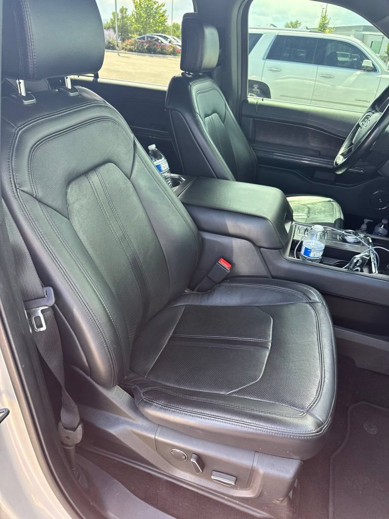 Used 2019 Ford Expedition Limited AWD/4WD image 10