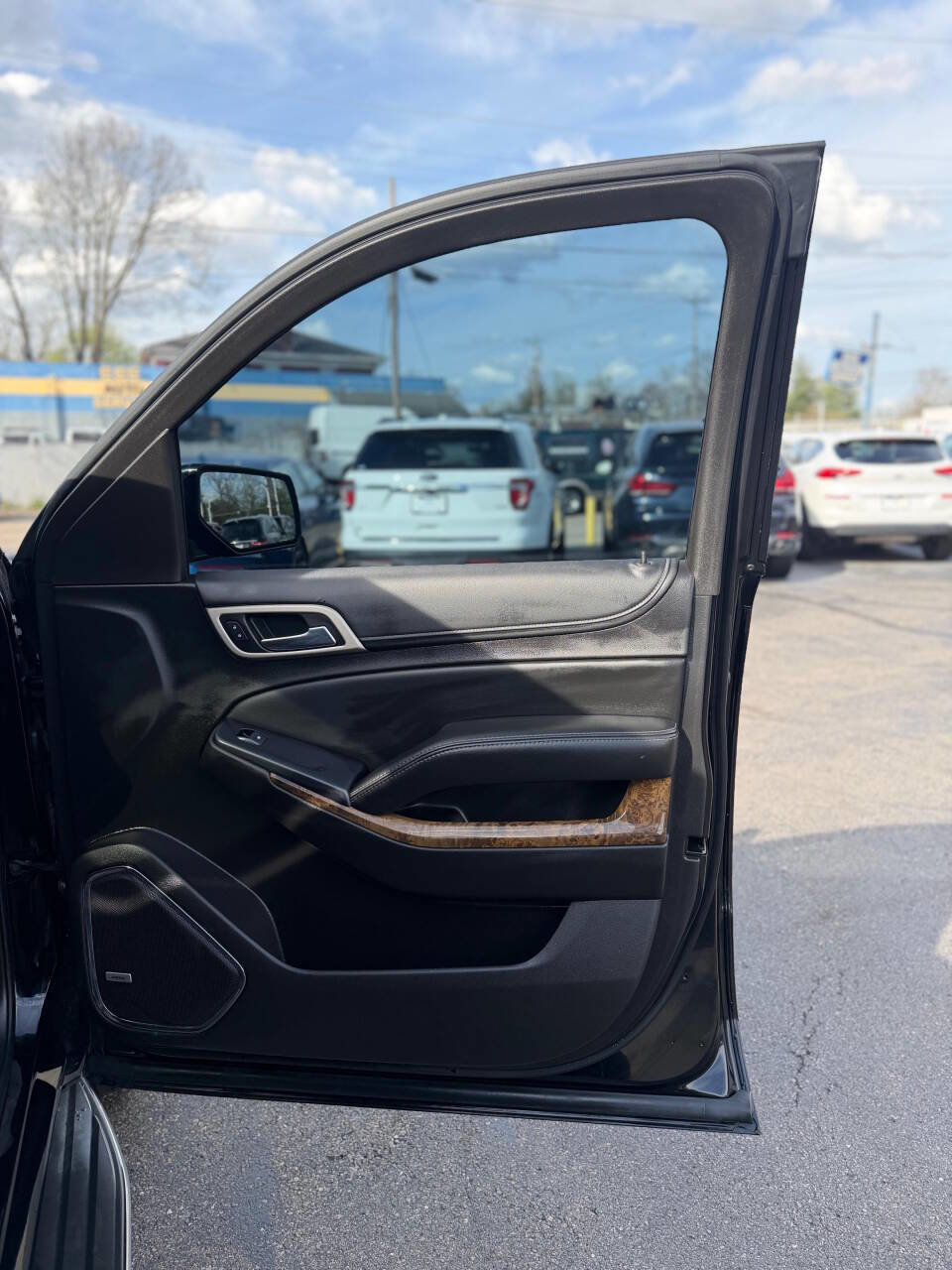 Used 2016 GMC Yukon Denali AWD/4WD image 19