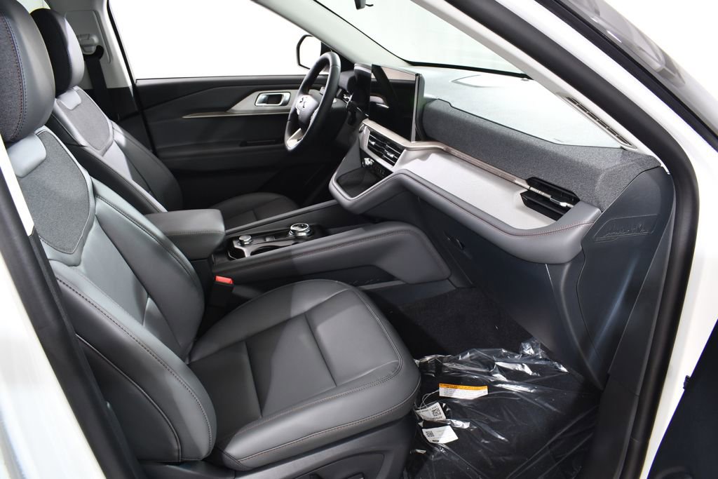 New 2026 Ford Explorer Active w/ Active Comfort Package image 10