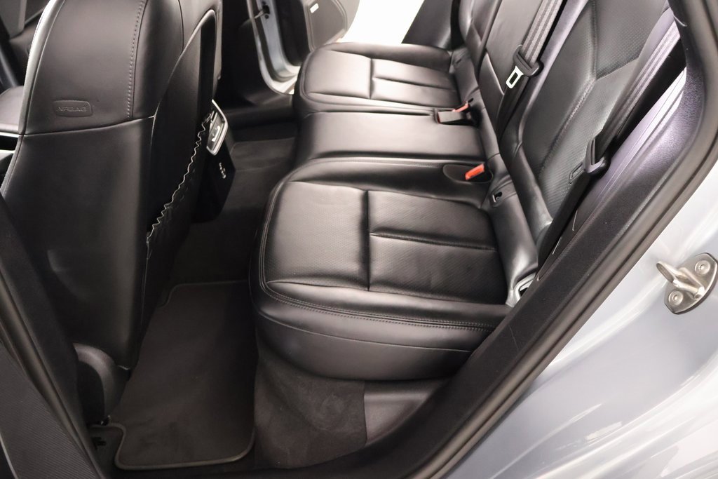 Used 2020 Porsche Macan image 13