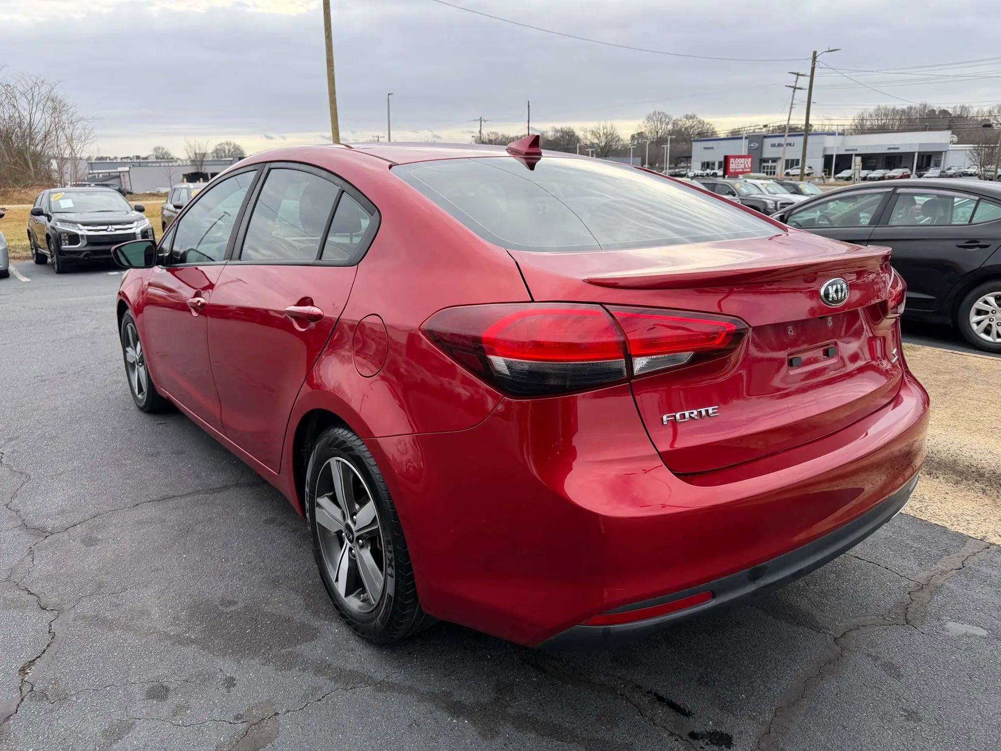 Used 2018 Kia Forte S image 5