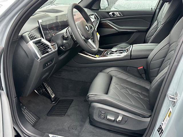 New 2026 BMW X5 xDrive40i w/ M Sport Package image 4