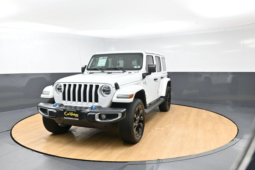 Used 2022 Jeep Wrangler Unlimited Sahara w/ Cold Weather Group AWD/4WD image 7
