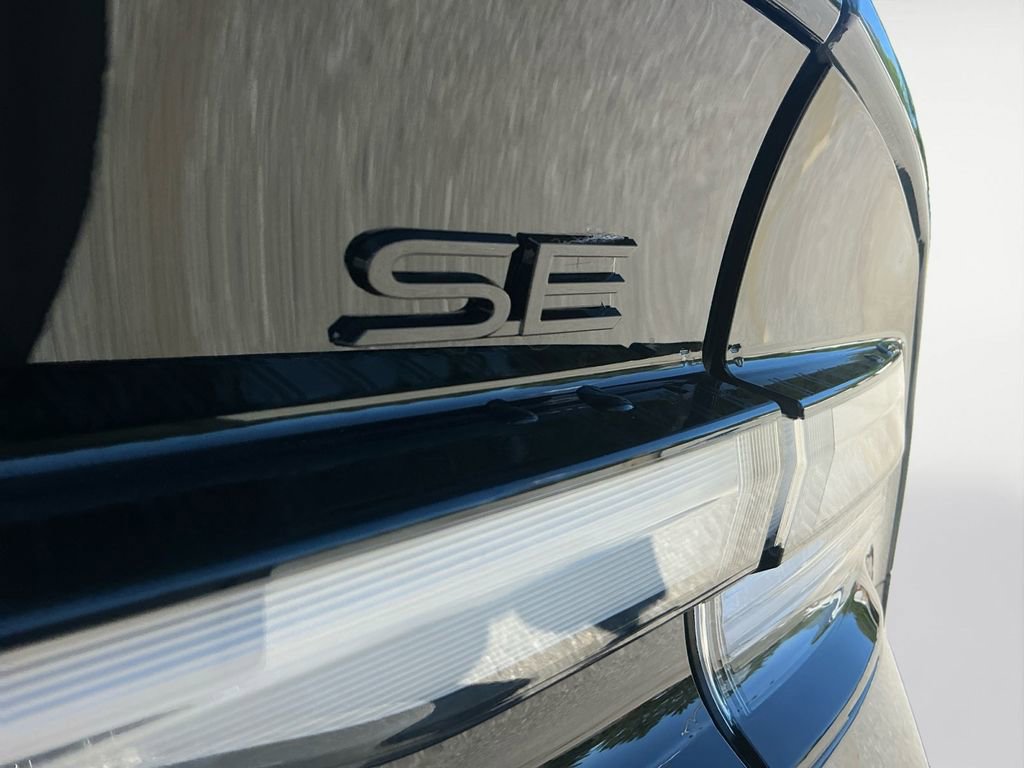 New 2026 Toyota Prius Plug-In Hybrid image 16