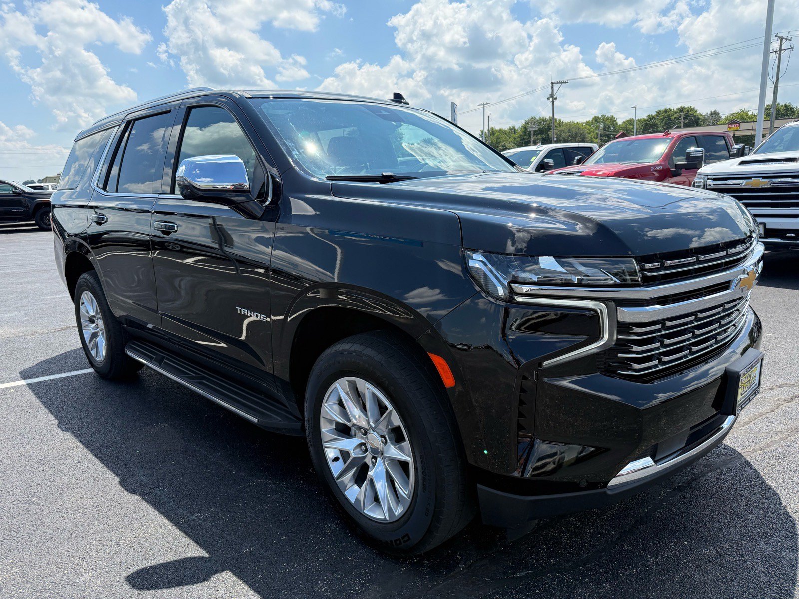 Used 2024 Chevrolet Tahoe Premier w/ Premium Package AWD/4WD image 7