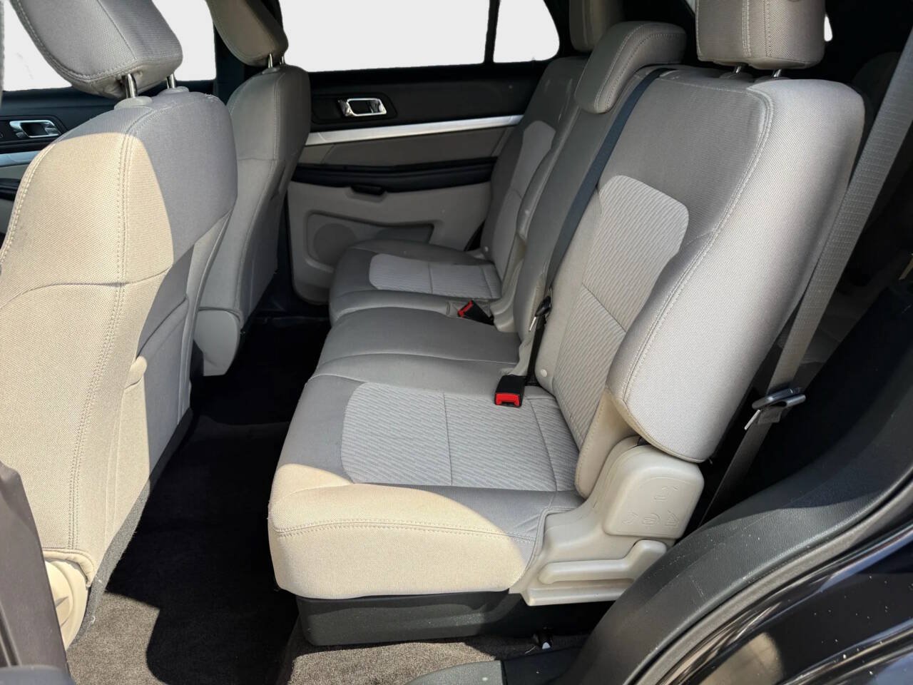 Used 2018 Ford Explorer 4WD image 7