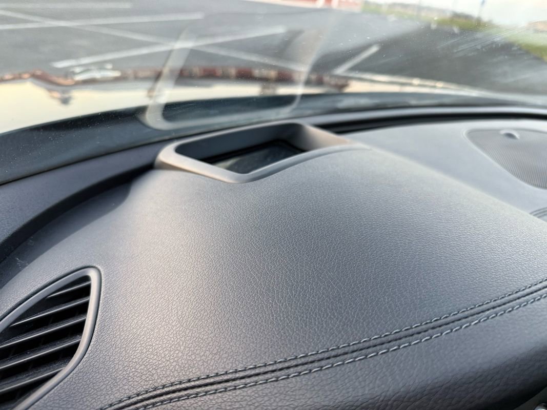 Used 2019 Kia Stinger GT2 image 10