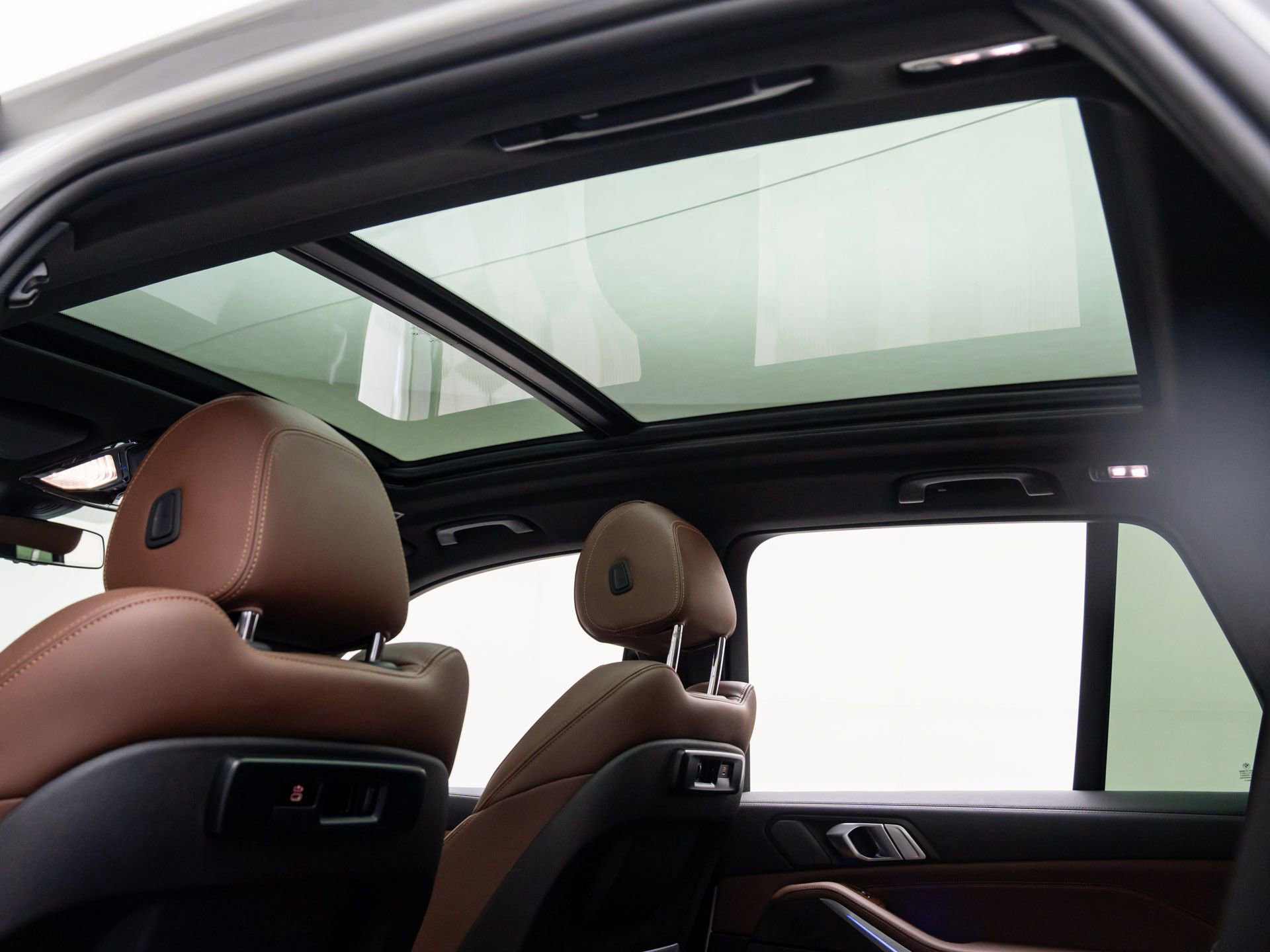 Certified 2023 BMW X5 xDrive40i w/ M Sport Package image 19