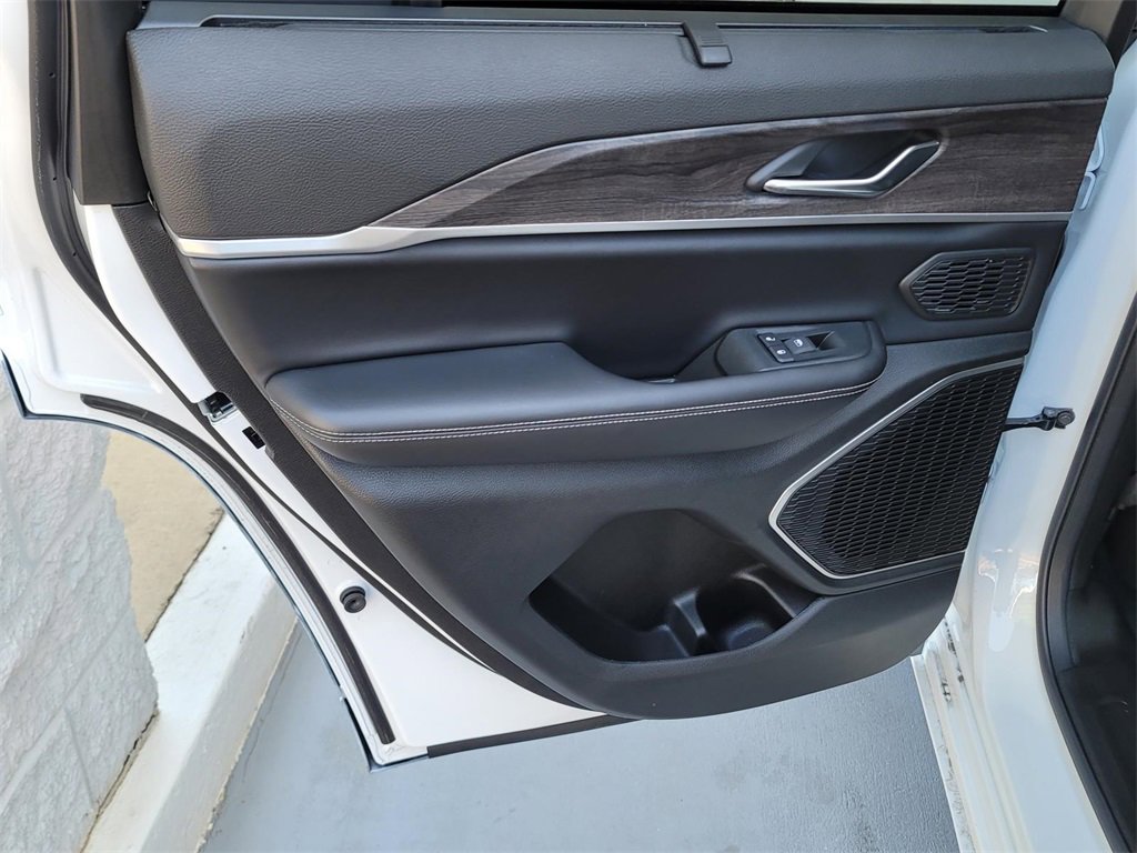 New 2025 Jeep Grand Cherokee Limited 4xe image 47