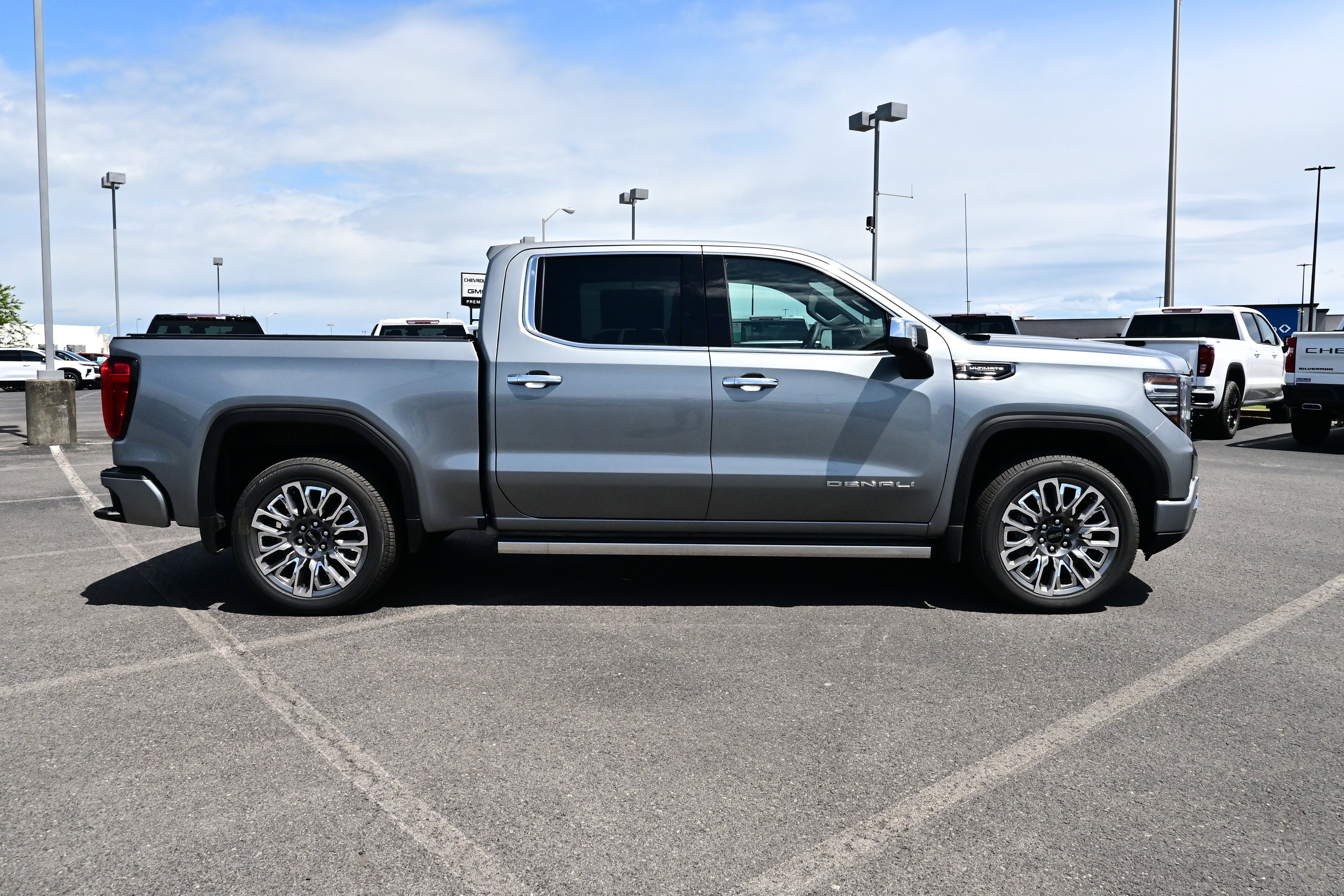New 2026 GMC Sierra 1500 Denali Ultimate AWD/4WD image 5