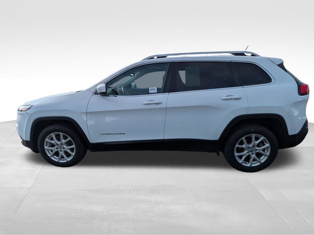 Used 2015 Jeep Cherokee Latitude w/ Cold Weather Group FWD image 12