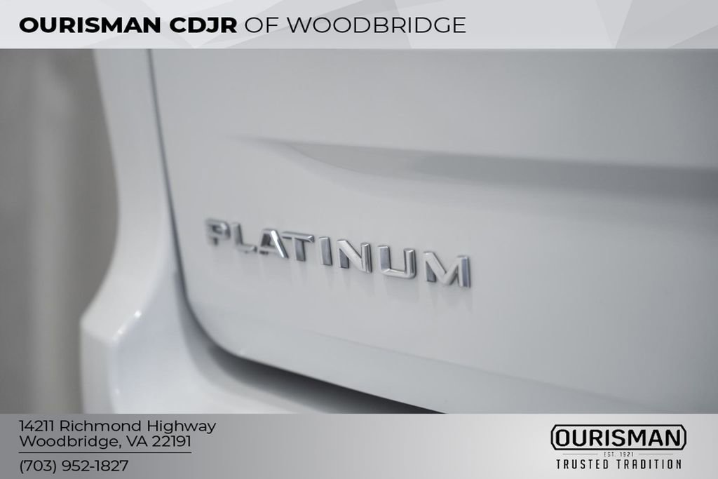 Used 2025 Ford Expedition Max Platinum AWD/4WD image 9