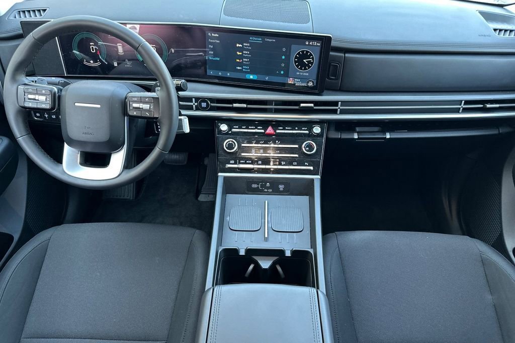 Used 2025 Hyundai Santa Fe SE image 12