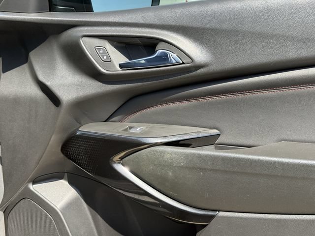 Certified 2024 Chevrolet Trax RS w/ Sunroof Package FWD image 30