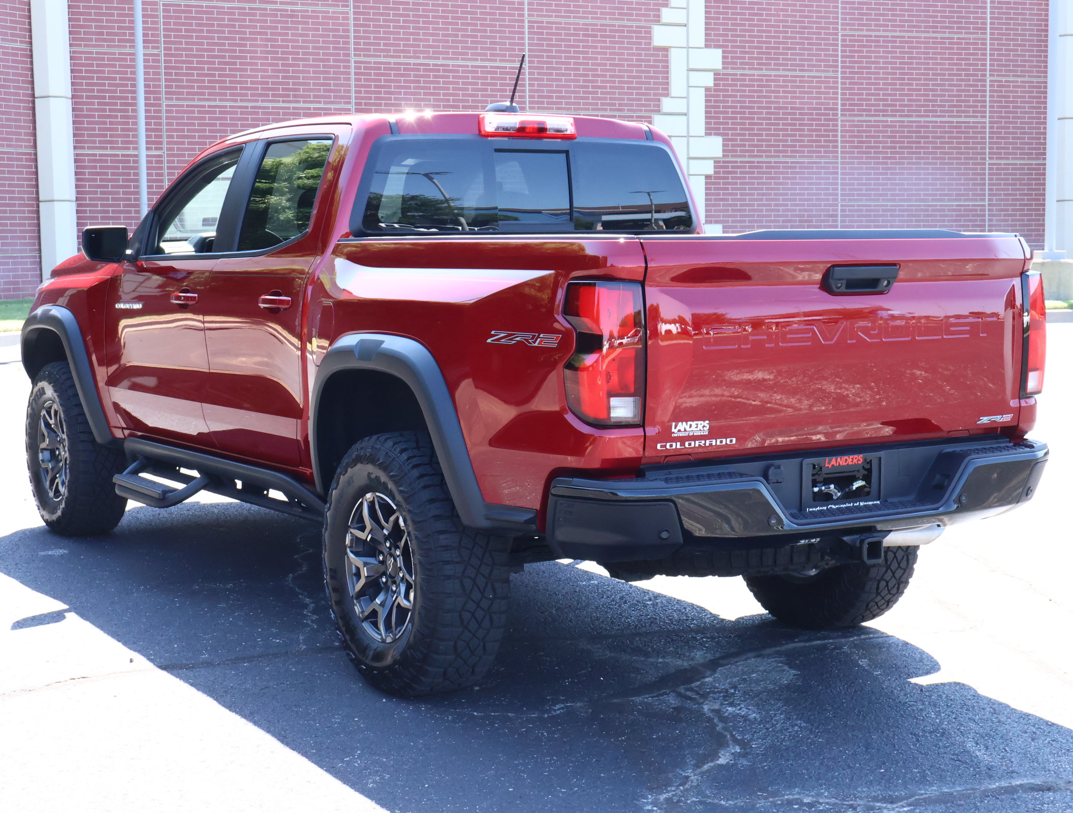 Used 2025 Chevrolet Colorado ZR2 AWD/4WD image 7