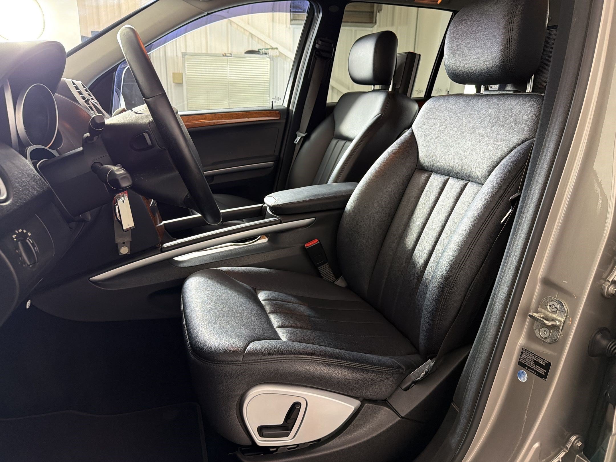 Used 2008 Mercedes-Benz ML 350 4MATIC image 5