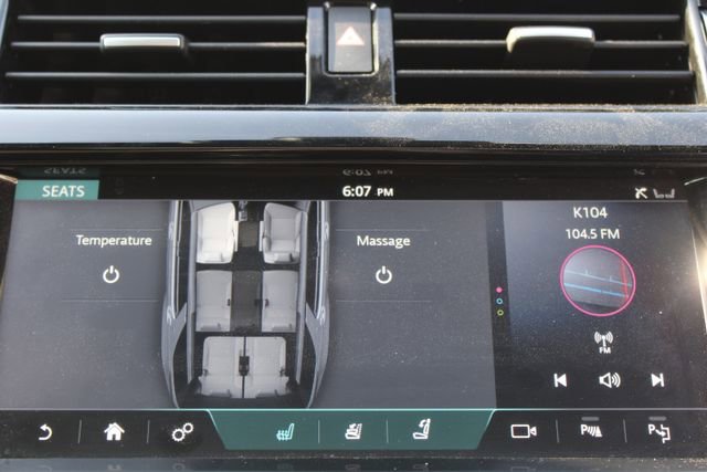 Used 2020 Land Rover Discovery HSE Luxury image 40