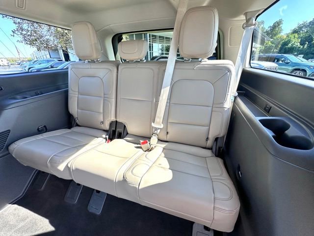 Used 2024 Lincoln Navigator L Reserve image 25