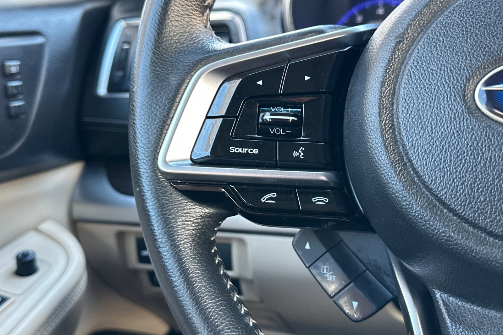 Used 2019 Subaru Legacy 3.6R Limited w/ Popular Package #2A image 35