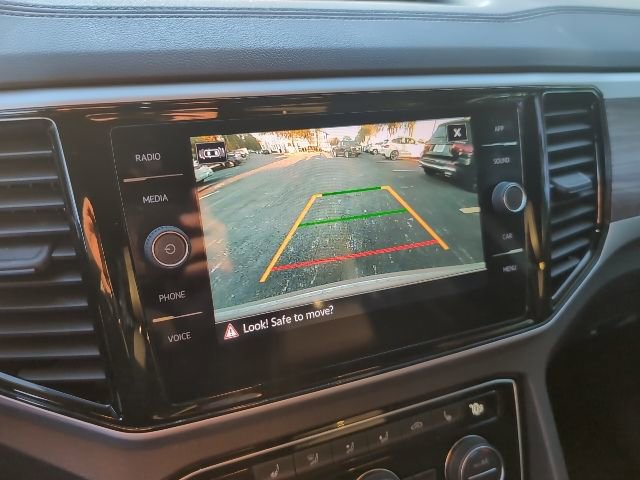 Used 2023 Volkswagen Atlas Cross Sport SE image 17