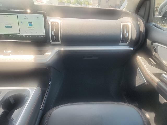Certified 2025 Ford Expedition Active AWD/4WD image 10