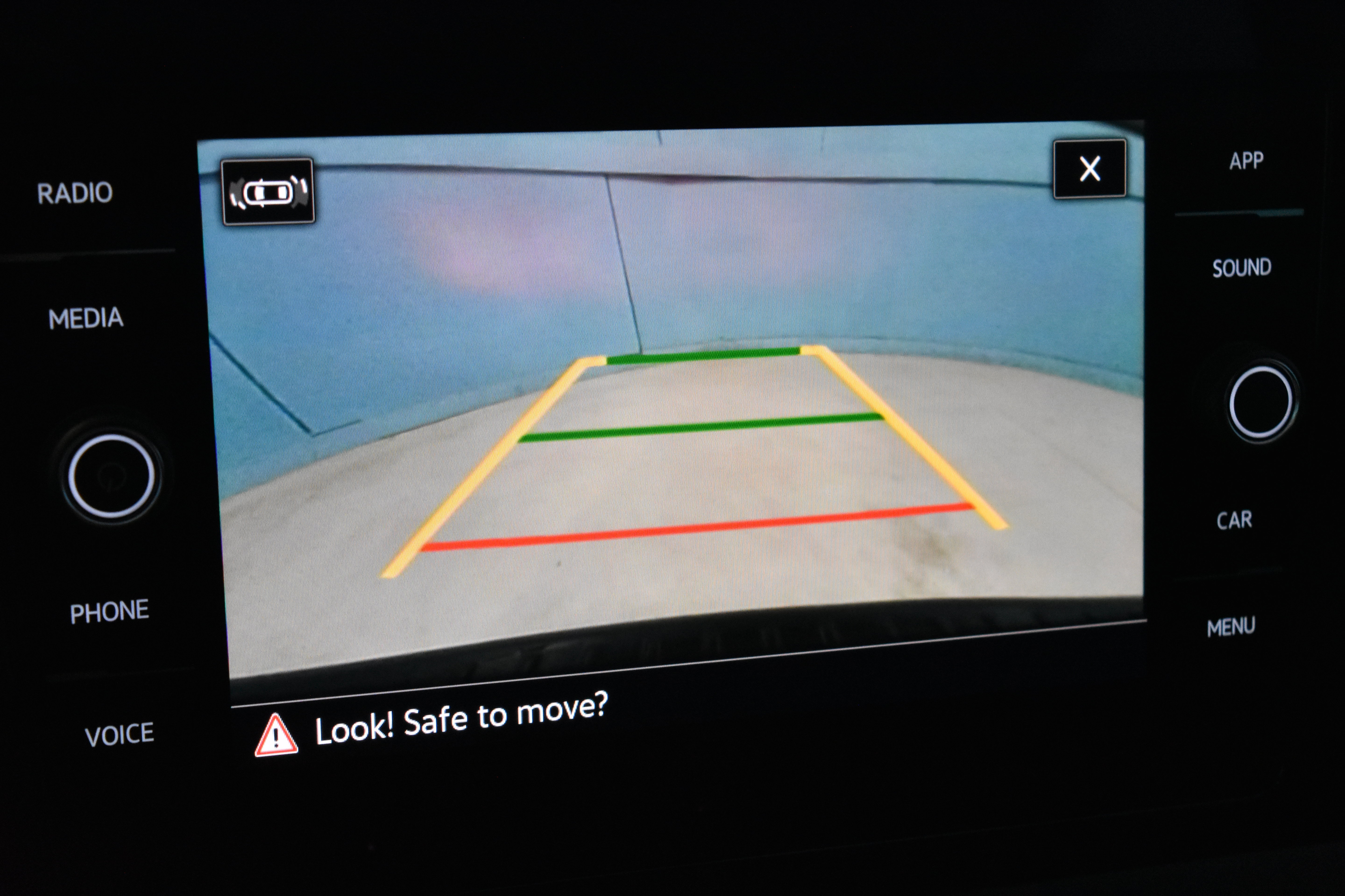 New 2026 Volkswagen Taos SE FWD image 9