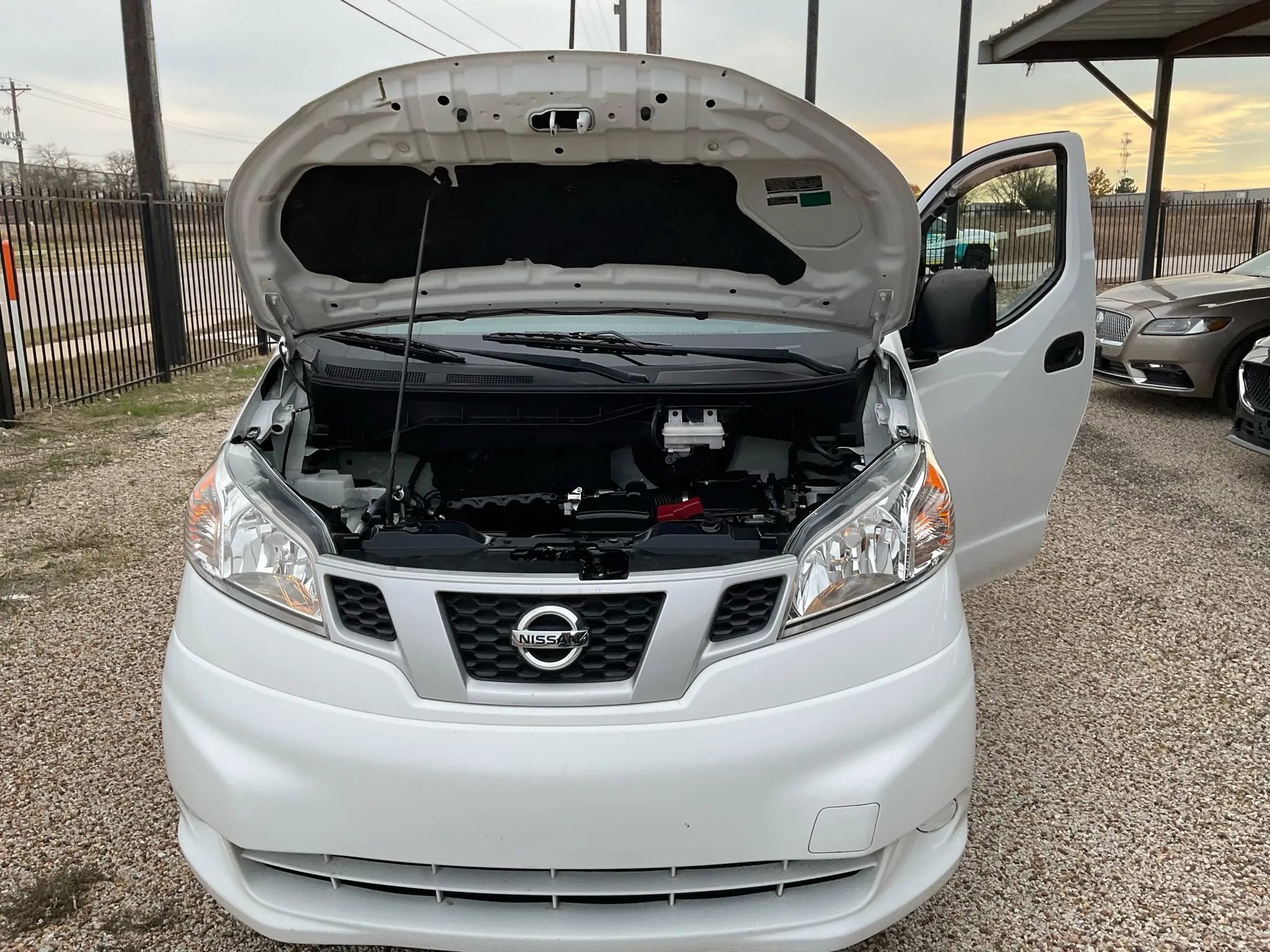 Used 2020 Nissan NV200 S w/ Sliding Glass Door Package image 26