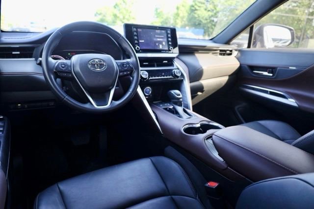 Used 2022 Toyota Venza XLE AWD/4WD image 11