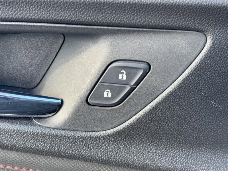 Used 2021 Chevrolet TrailBlazer RS w/ Sun and Liftgate Package image 24