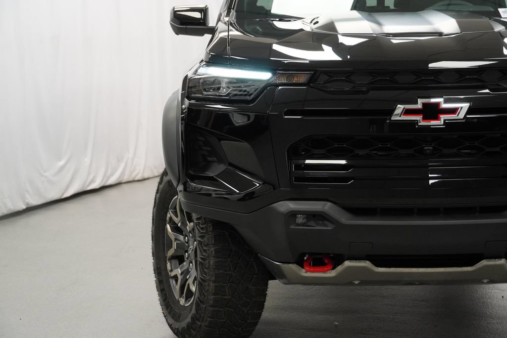 New 2026 Chevrolet Colorado ZR2 w/ Technology Package AWD/4WD image 33