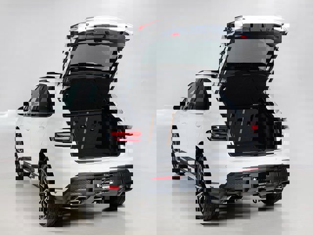 New 2025 Porsche Macan image 28