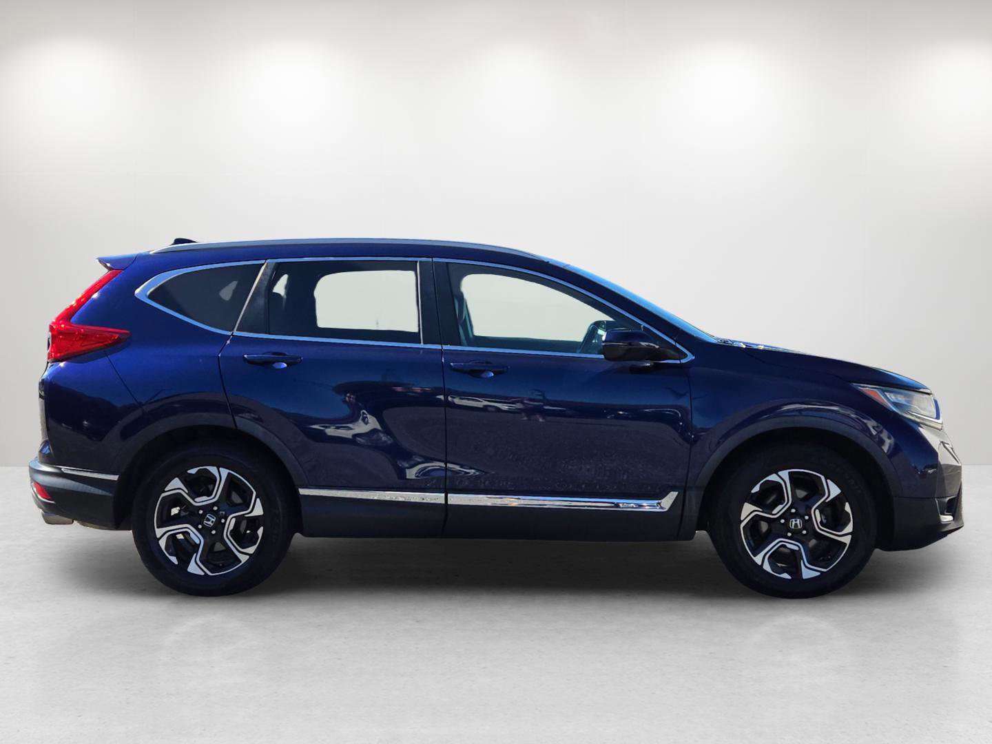 Used 2019 Honda CR-V Touring image 5