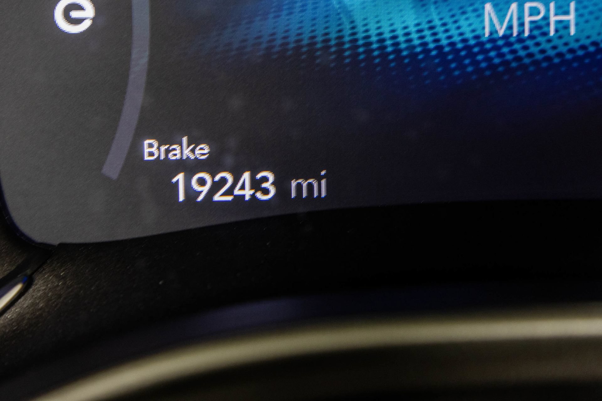 Used 2024 Chrysler Pacifica Limited FWD image 35